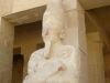 Храм царицы Хатшепсут. Осирические статуи